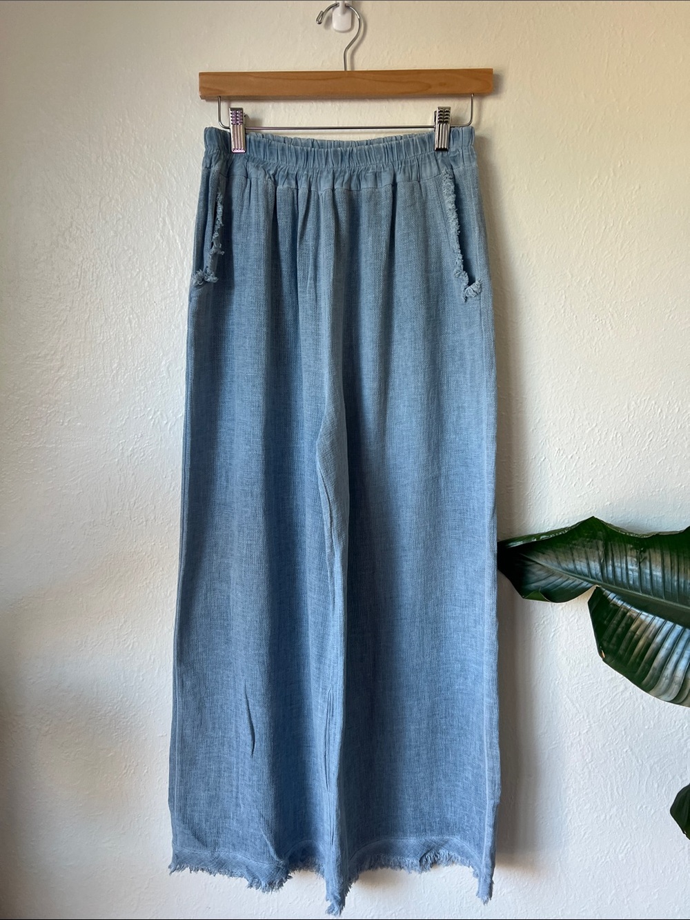 Linen/cotton Light Wash Wide Leg Pants - Made in Italy. Light wight & airy